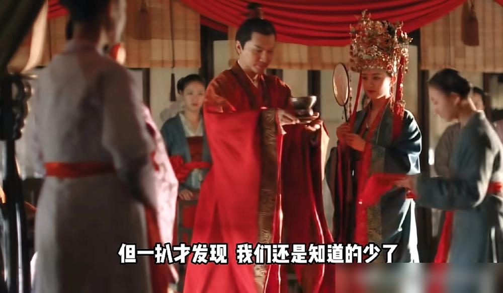 演完《知否》8年，我扒了扒三姐妹的现状，倒吸一口凉气。
 
赵丽颖手握飞天金鹰双