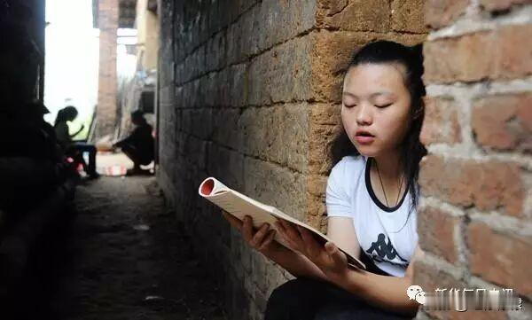 秋日生活打卡季一篇流行于网络的演讲词《寒门贵子》中，有这样一段话：“我们大部分人