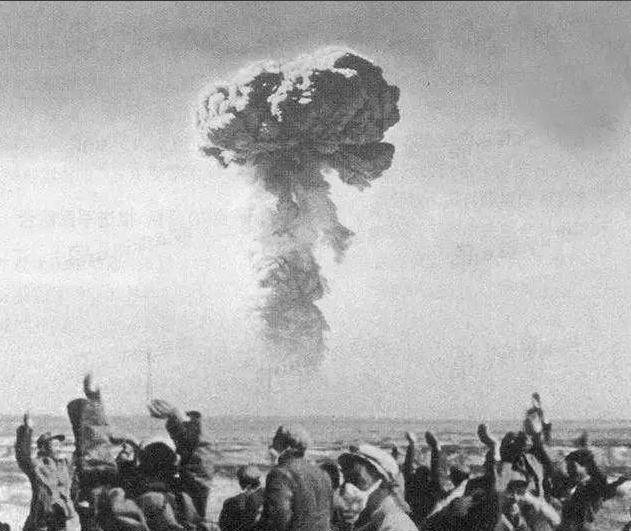 不可思议！被中国用核武器轰炸了45次，遭受大量核污染的罗布泊，现在竟然变成了这样