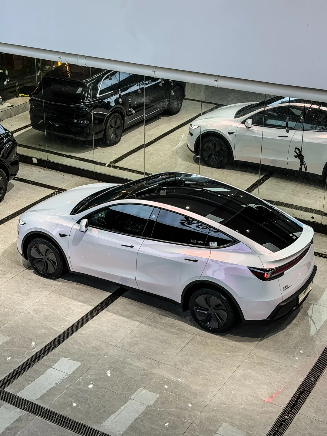 樱花🌸落尽特斯拉，驾驶这四月的一路繁花