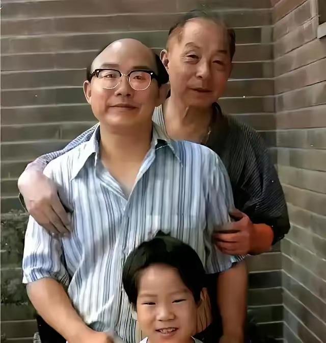 张学良最后的儿子走了：替美国造了一辈子火箭，却帮他爹还了愿
这个走了的老人叫张闾