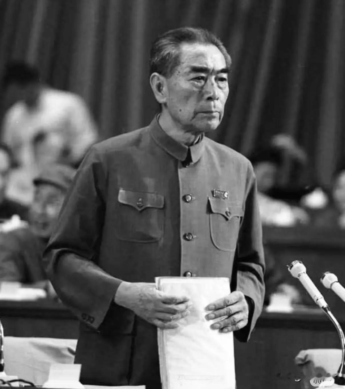 🌺🙏敬爱的周总理，我们满怀赤诚与追思，向您敬献衷肠。您用一生的坚守与付出，践