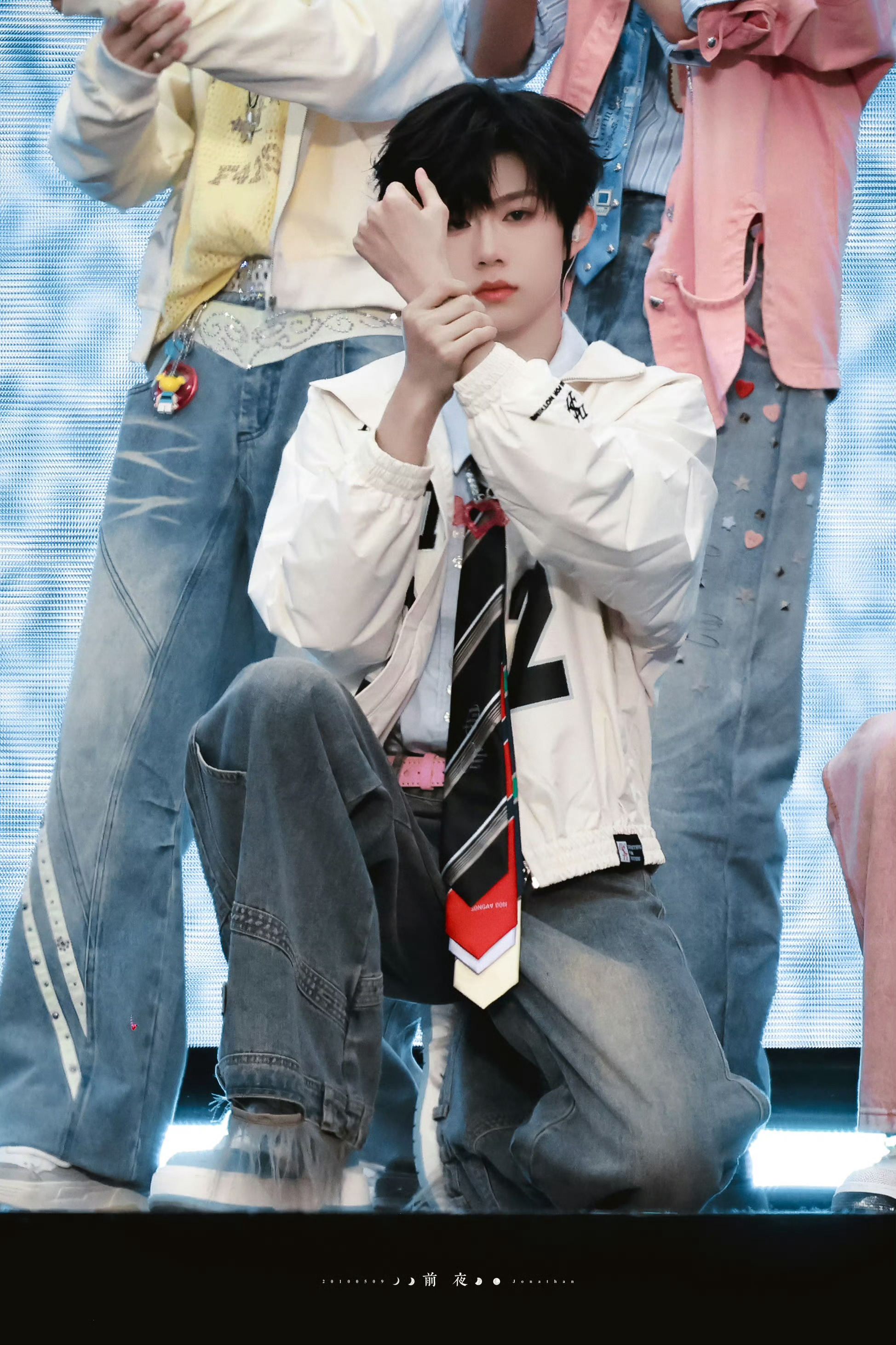 陈奕恒站姐出图