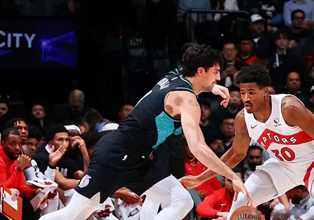 阿夫迪亚25+14尽力！难耐猛龙三核轰72分，队记不满杨瀚森被弃用！！！北京时间