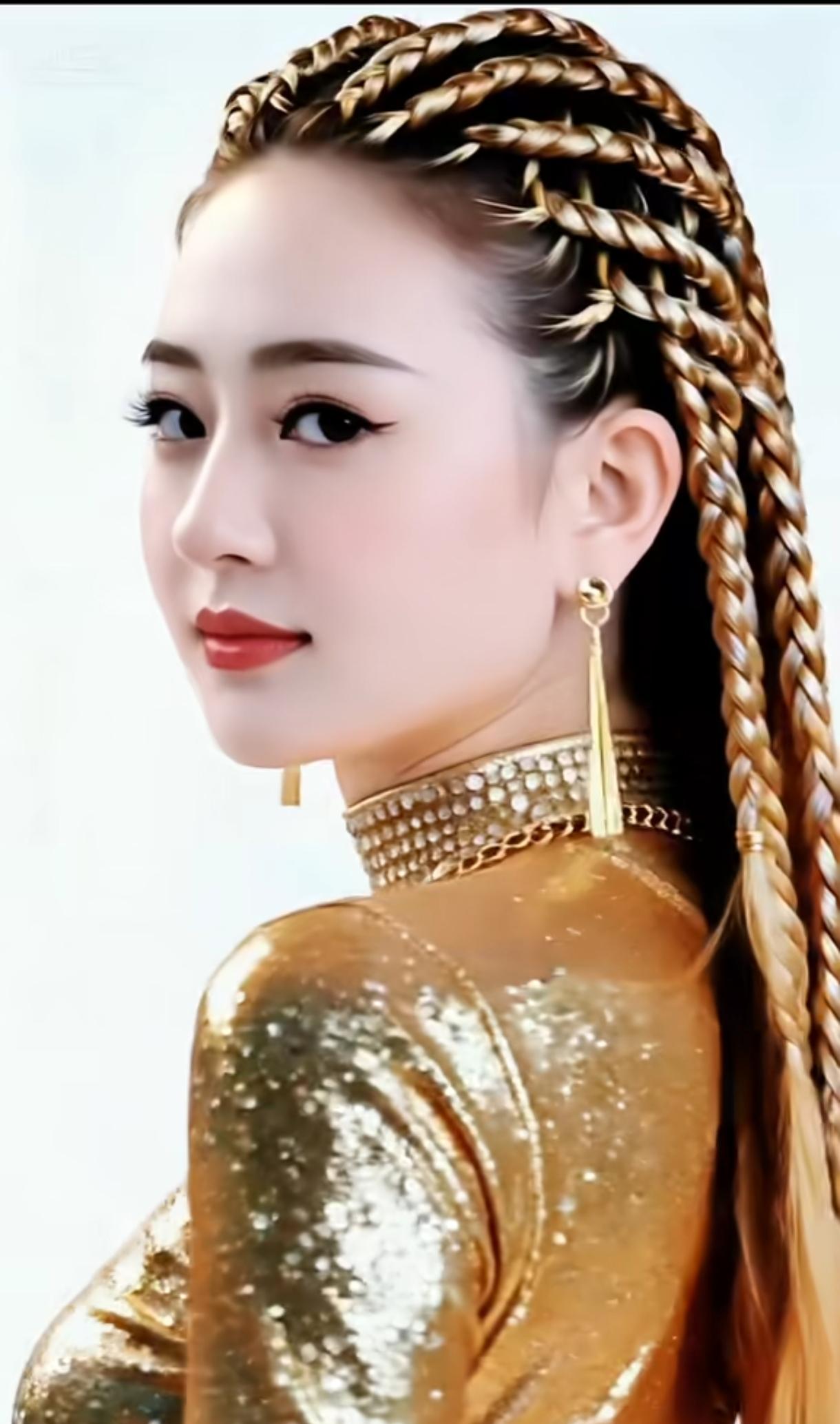 复古风潮，金发编辫，闪耀耳环，复古妆容，时尚穿搭分享一下你随手拍的照片 复古红耳