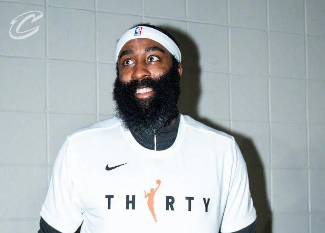 明天骑士的比赛，哈登、米切尔、阿伦、莫布利他们也都要轮休了。常规赛马上就要结束了