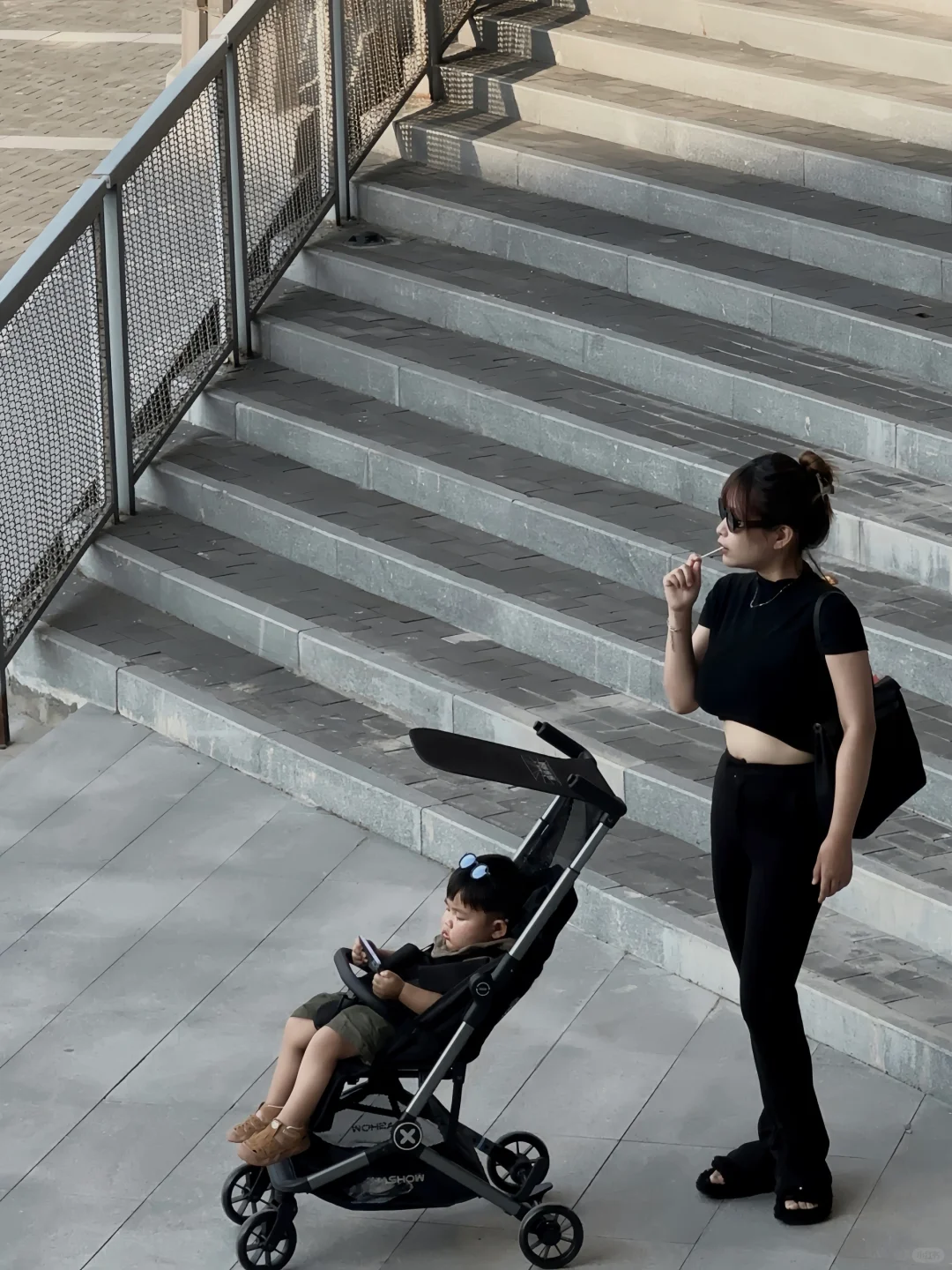 Share｜90后辣妈city遛娃真离不开口袋车！！