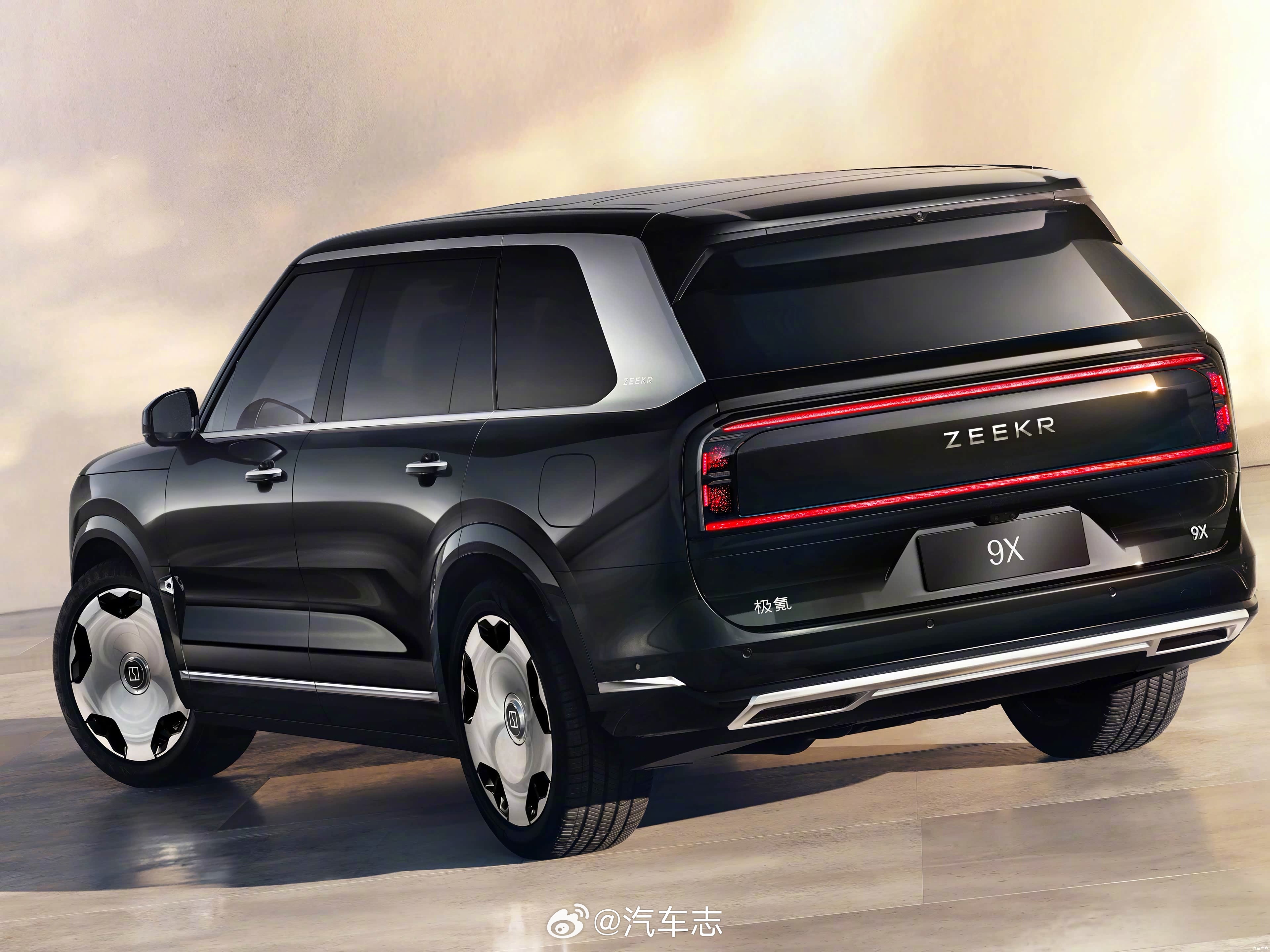 大胆预测一下YU9的尾灯设计小米超跑 小米YU9伪装实车曝光