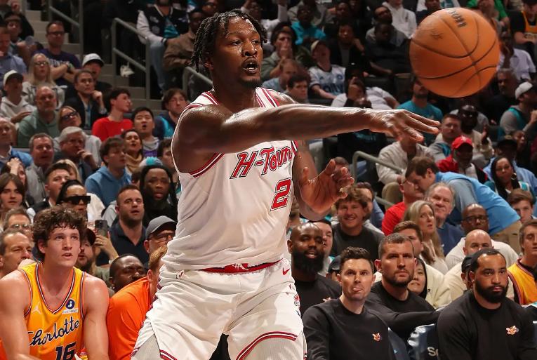 芬尼-史密斯在全明星周末前对阵快船的比赛中的出场时间达到了20分12秒，本赛季出