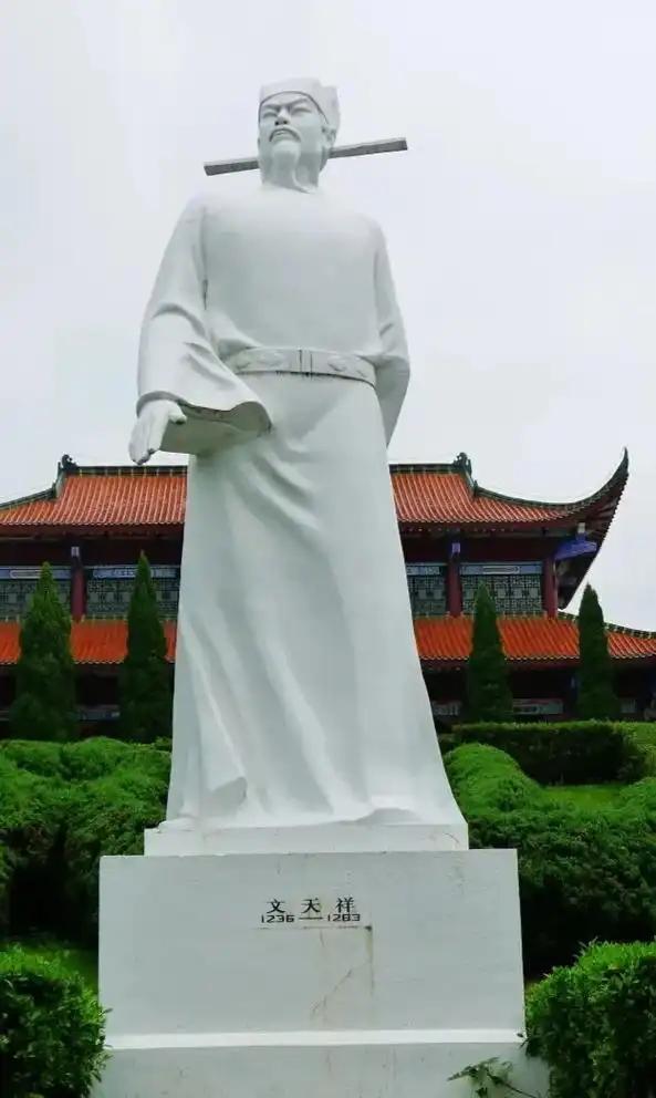 文天祥宁死不降元朝，忽必烈为何却不惜代价劝降了他整整三年？

1283 年 1 