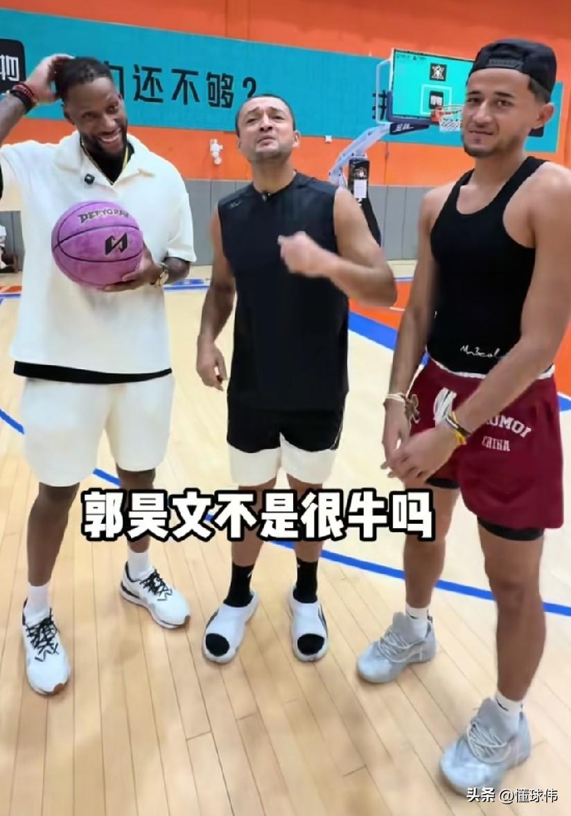 西热力江谈威姆斯和卡米然的百分大战：

“我肯定看好威姆斯，我觉得威姆斯可以把卡