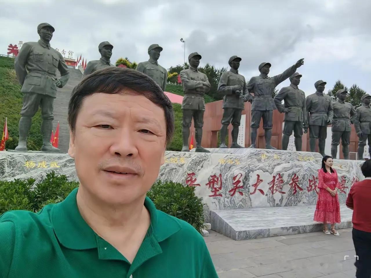 三个月的禁言期后，名人胡总又回来了。由于胡锡进先生“较好的综合条件”，他的回归将