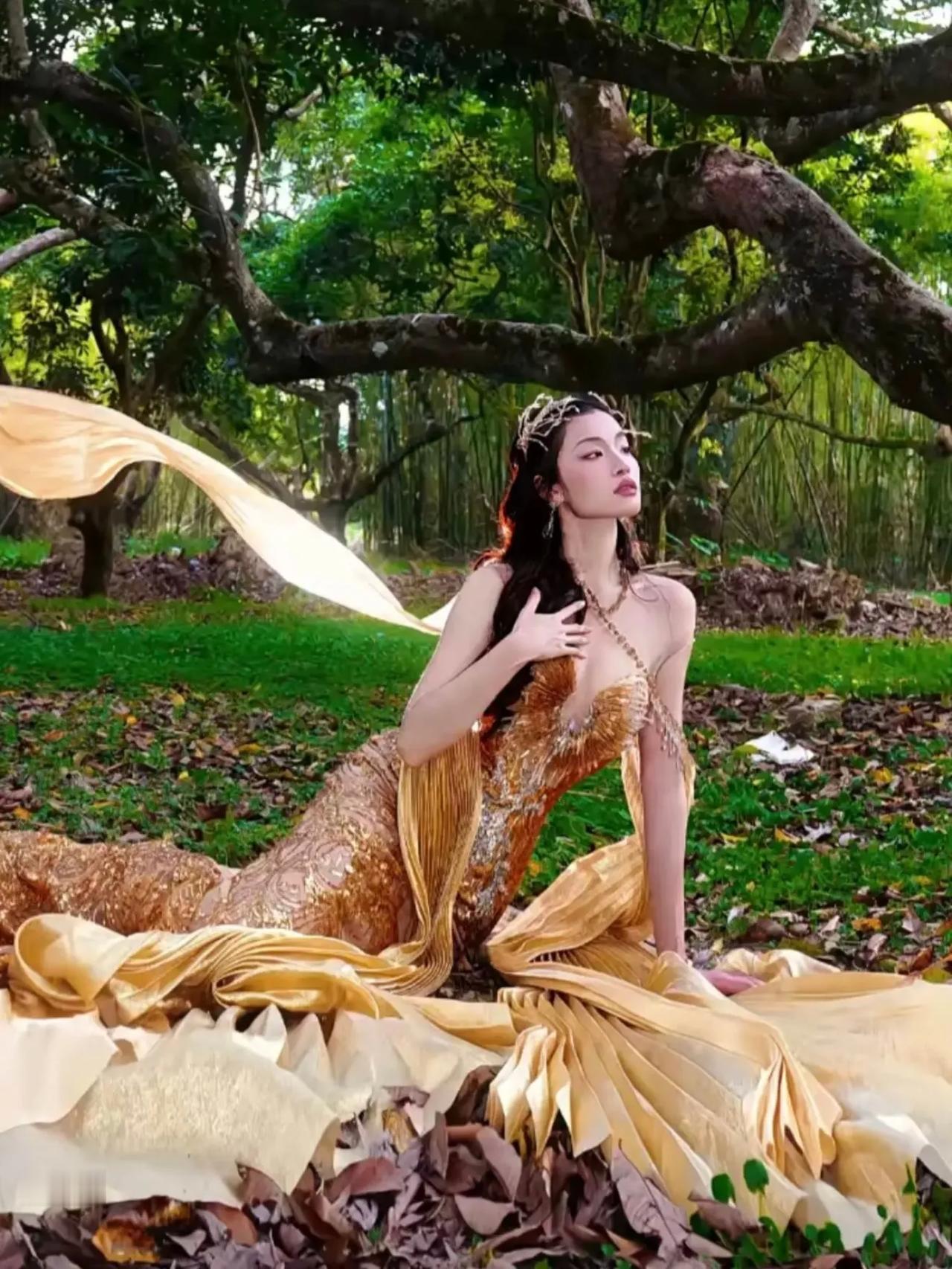 氧化菊竟然穿了Angelababy同款的12w高定礼服！

之前一直以为氧化菊是