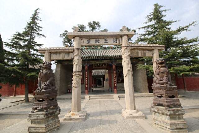 三国最猛“跳槽达人”跟谁谁死跟曹操封神八百人打崩孙权十万大军