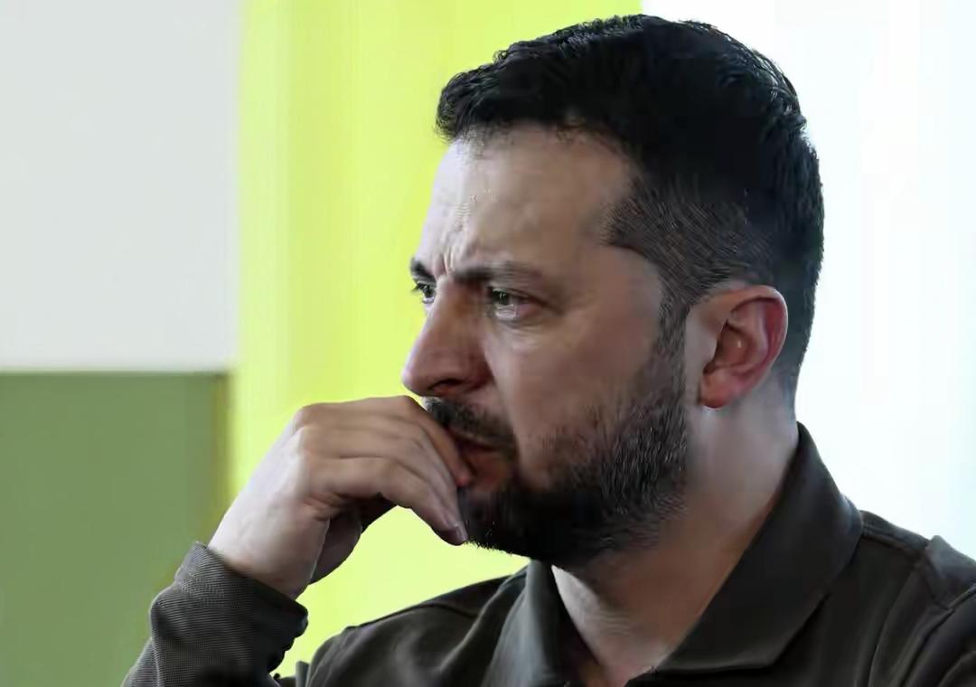 圣诞夜炮火不停，俄乌冲突再升级
 
圣诞夜俄军突然发起猛攻，多兵种联合作战，精准