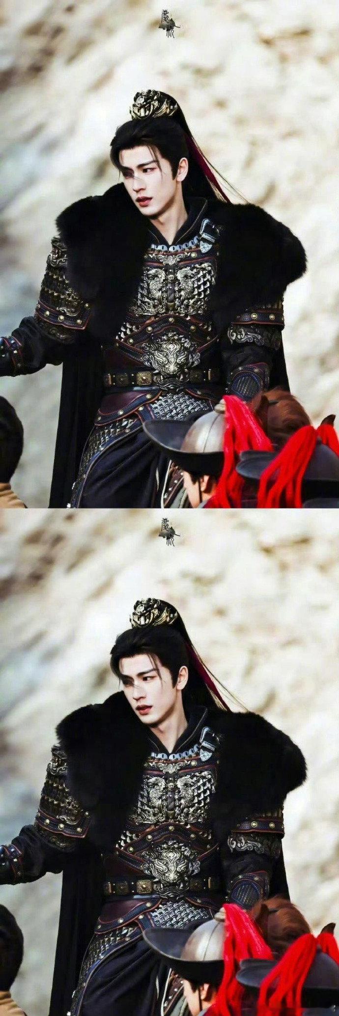 张凌赫方否认三搭  三搭传闻已被否认，张凌赫现在专注《逐玉》，期待他在这部剧中解