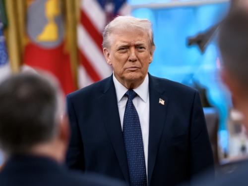 要命了，俄罗斯下场了？

令特朗普没想到的是，他猜测俄罗斯亲自下场帮助伊朗了，这