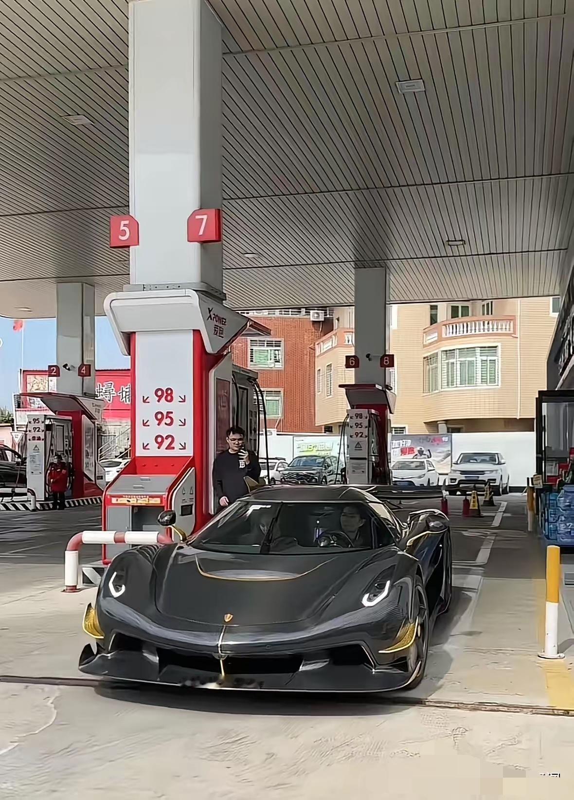 这个车一公里要不要2元