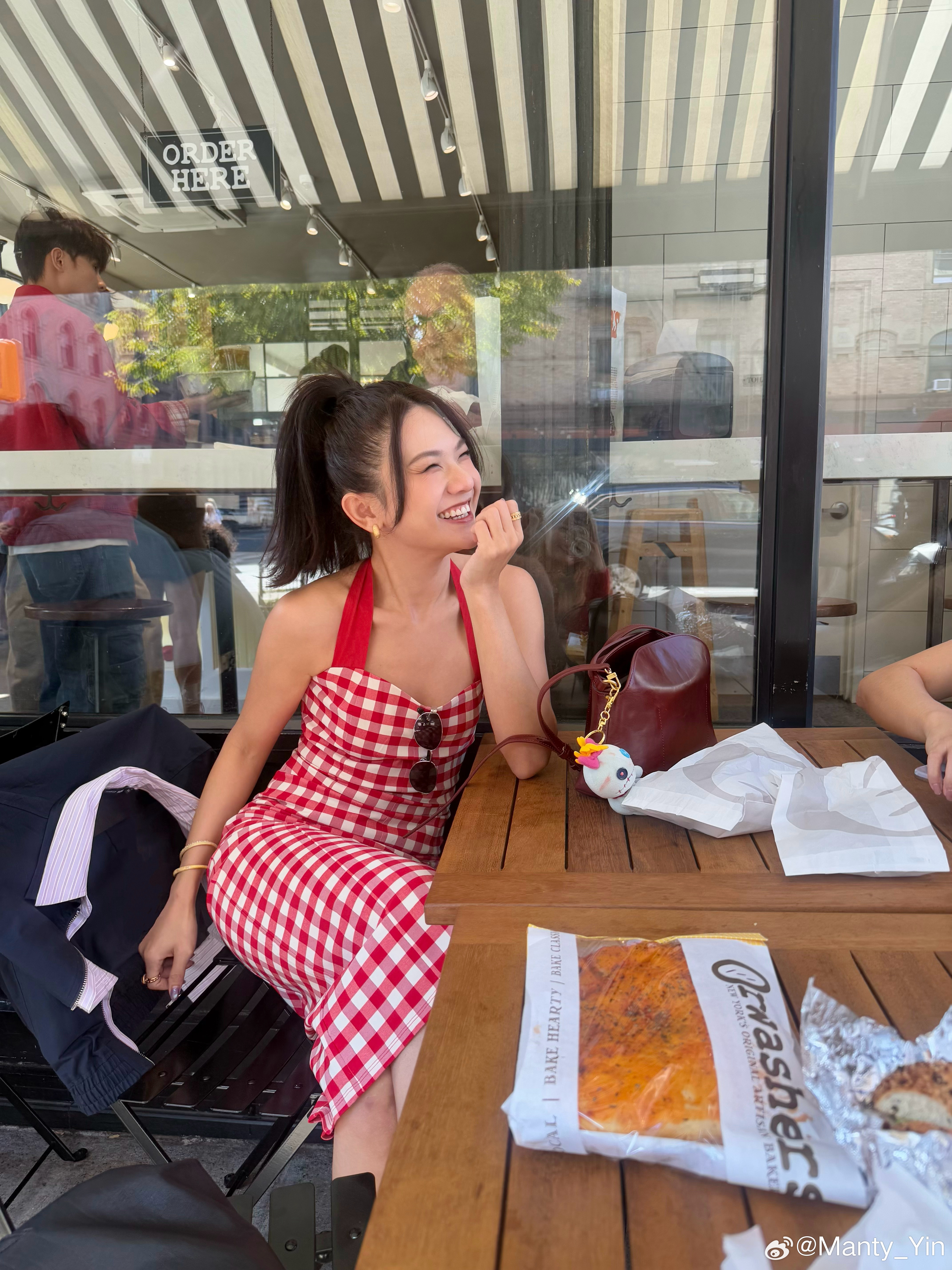 纽约碎片🎈当你有随时记录的朋友你会拥有很多好看的照片和很多共同值得回忆的瞬间一