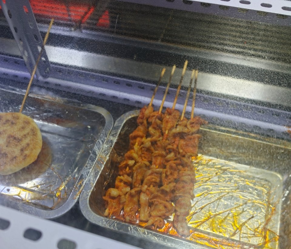 夏天到了，又到了夜跑的时候 