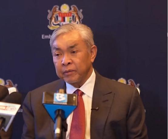美国前脚把东南亚的灾害预警网掐了线，马来西亚后脚就飞北京点名要中国卫星保命！不要