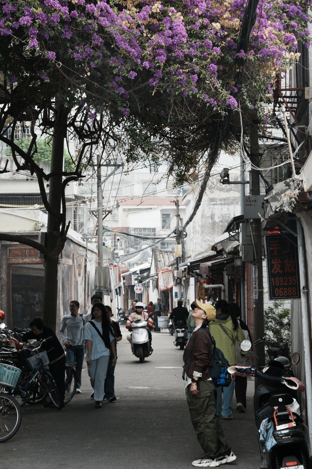 *在路上*哈哈，我在潮州古城，一张也舍不得删系列...广东潮州古城... 汕头·