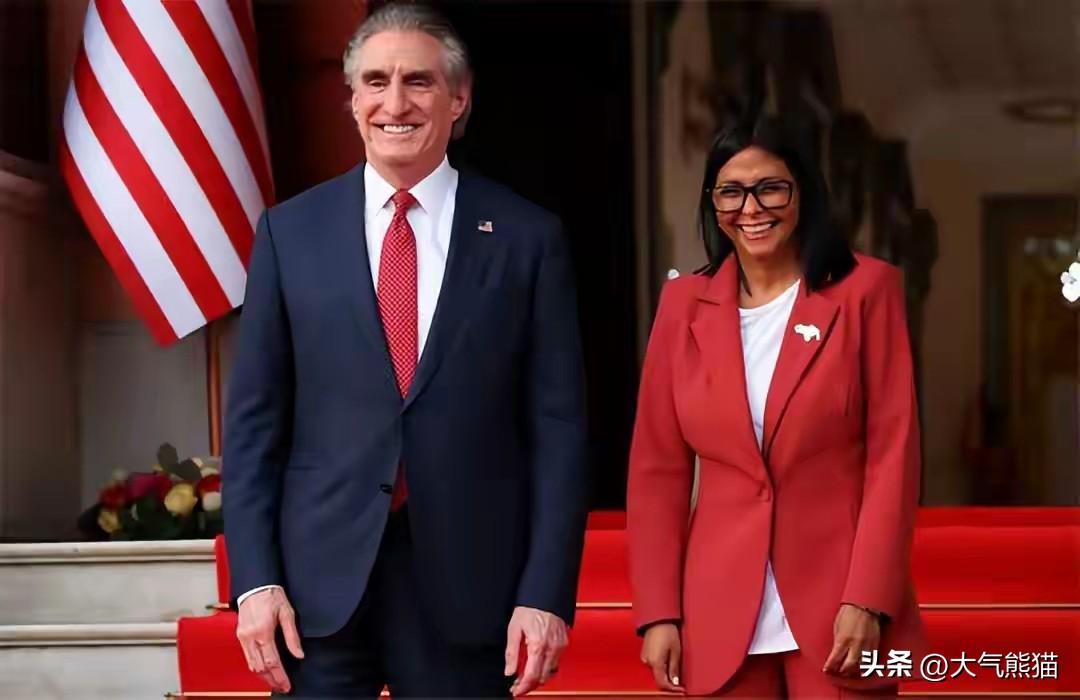 委内瑞拉的新政府出手不简单！
早就说过美国控制委内瑞拉，不单单是看中了石油这么简