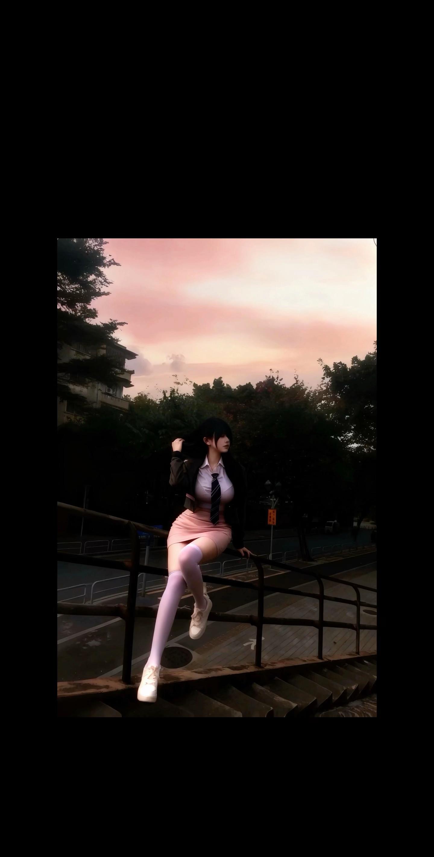 怪我普通的脸 留不住你暧昧的眼