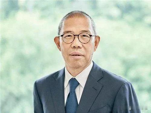 其他暂且不说，有一点钟睒睒比很多人都懂宗老。
他说，宗老生前最痛恨“网络暴力”，