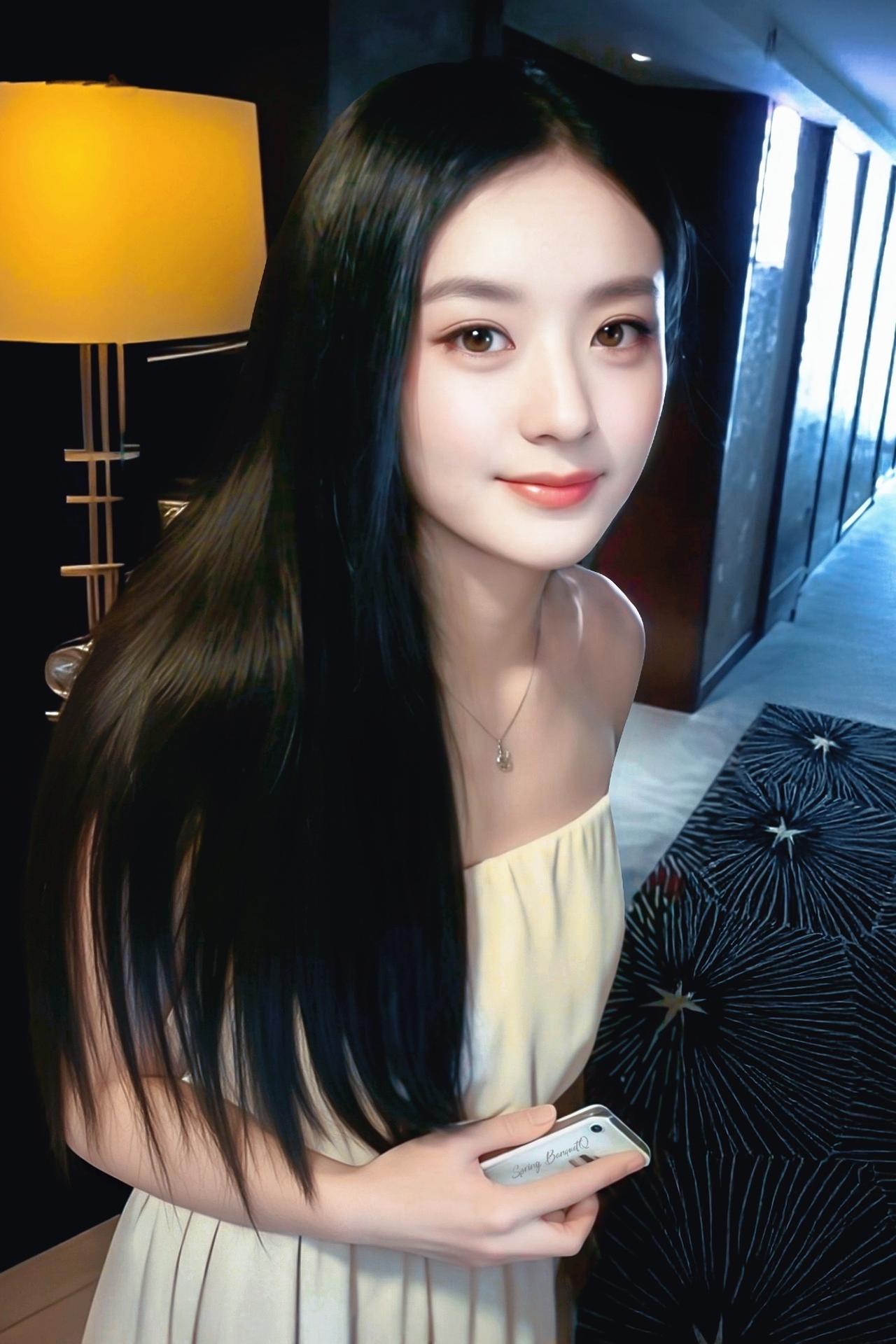 好嫩的赵丽颖 [大笑]