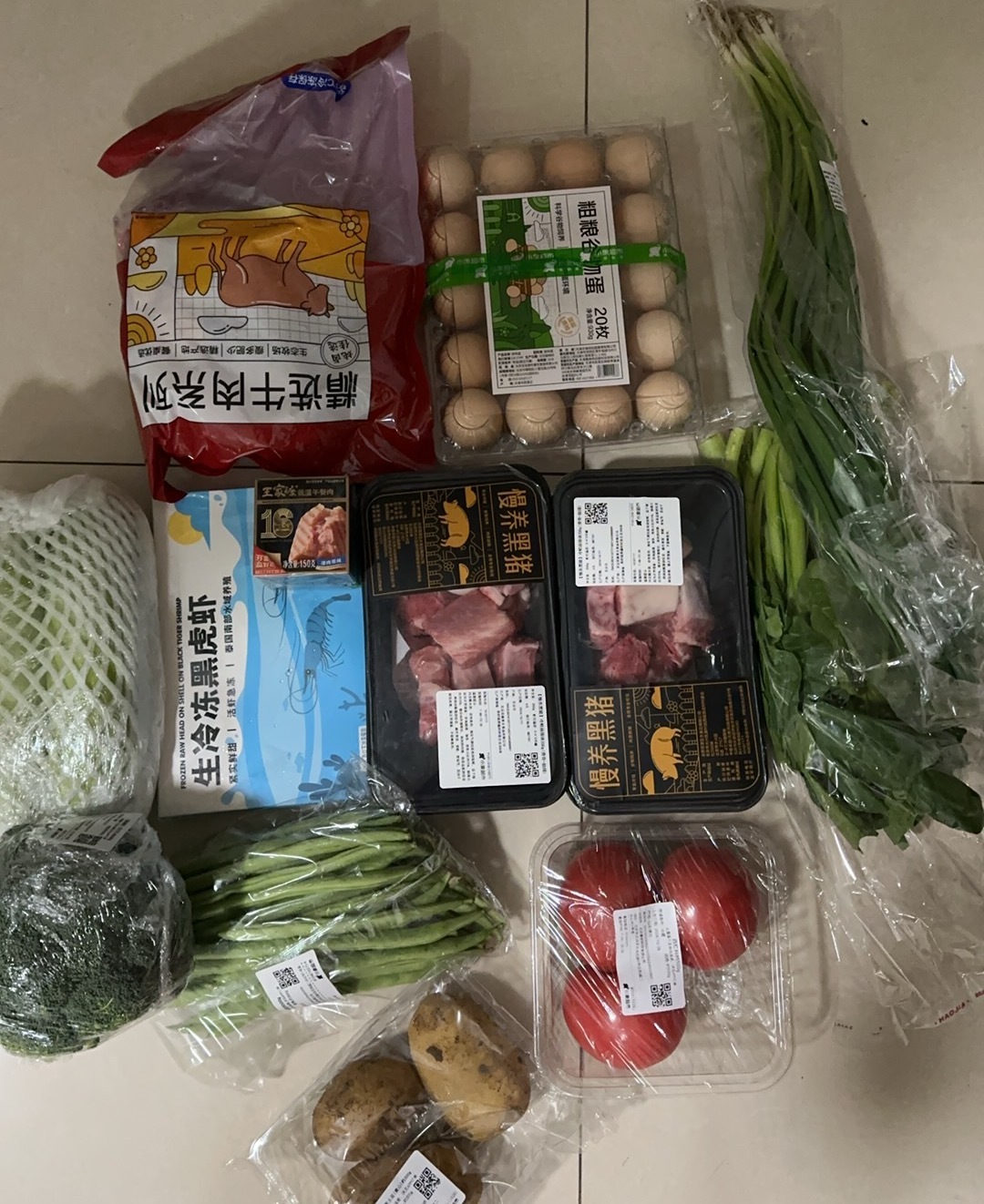 一代人有一代人的年货 忽然发现，过年的快乐很简单。一张千问免单卡，把喜欢的东西慢