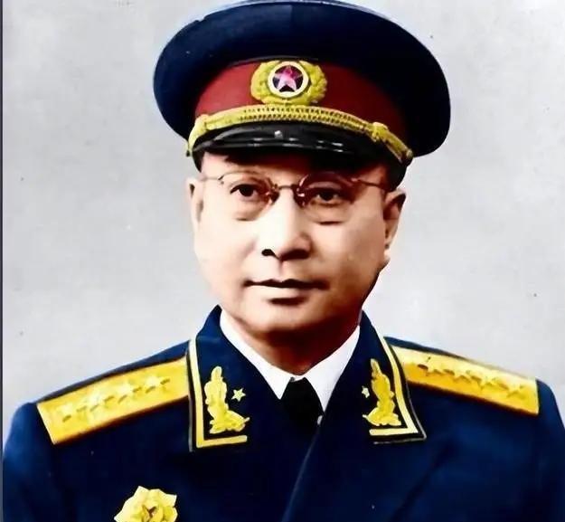 1952年，39岁副局长唐凯被停职审查，以为前途尽毁，刚从朝鲜回来的陈赓却亲自找
