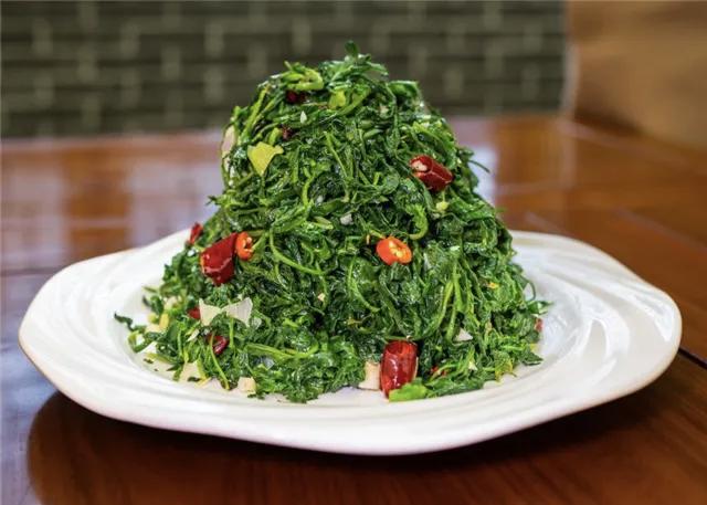 【人这辈子，合理的忙着就好，剩下的全部顺其自然；如果非要加点东西的话，我希望是健