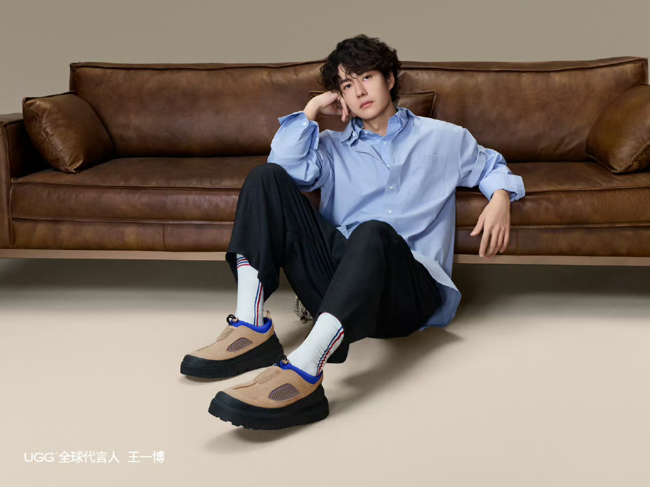 晚上了，仍在感叹王一博UGG拍的太帅了，谁会觉得这是雪地靴广告啊？ UGG全球代