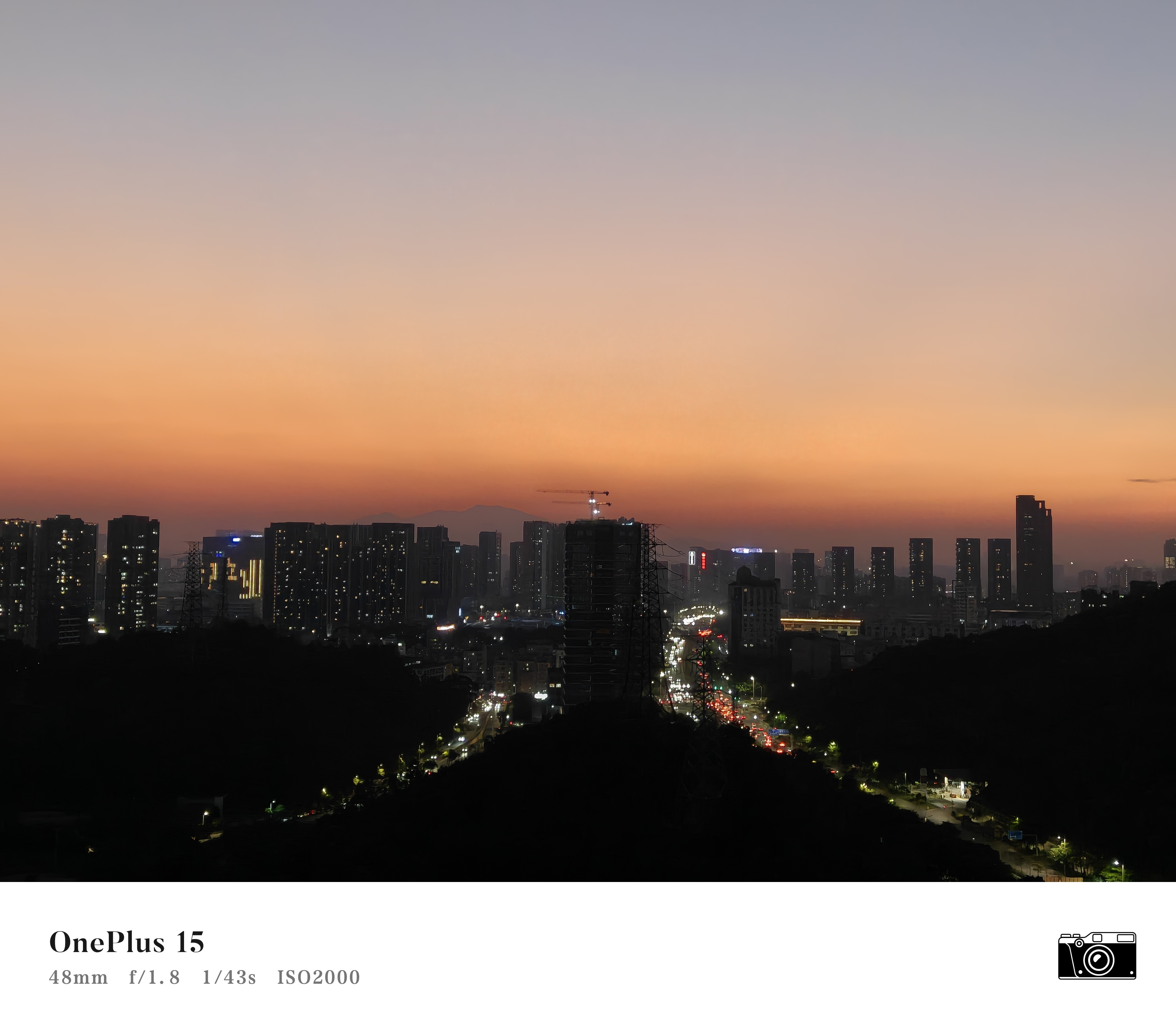 上楼收被子，发现晚霞挺好看的