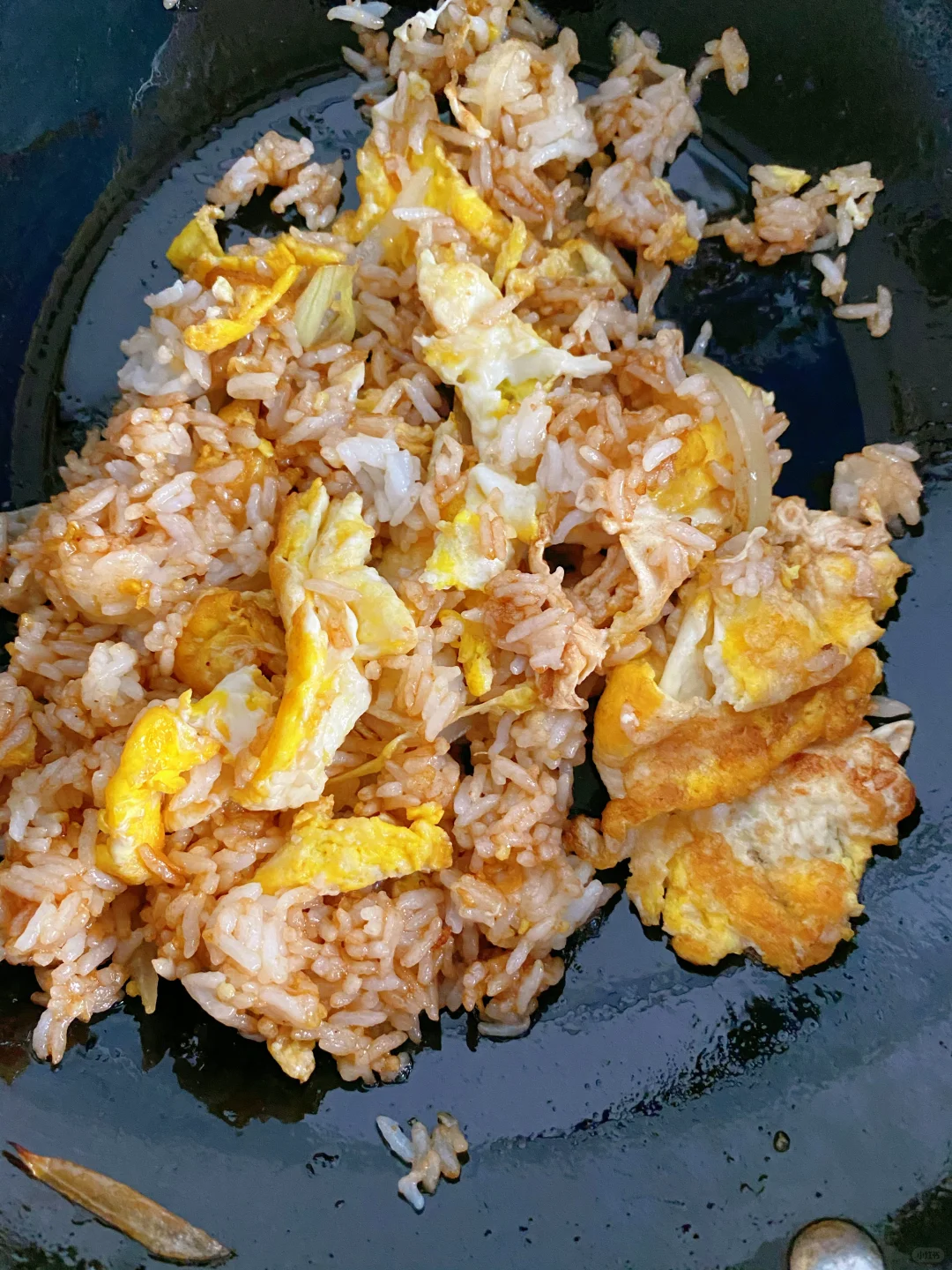 鸡蛋炒饭嘎嘎香😋
