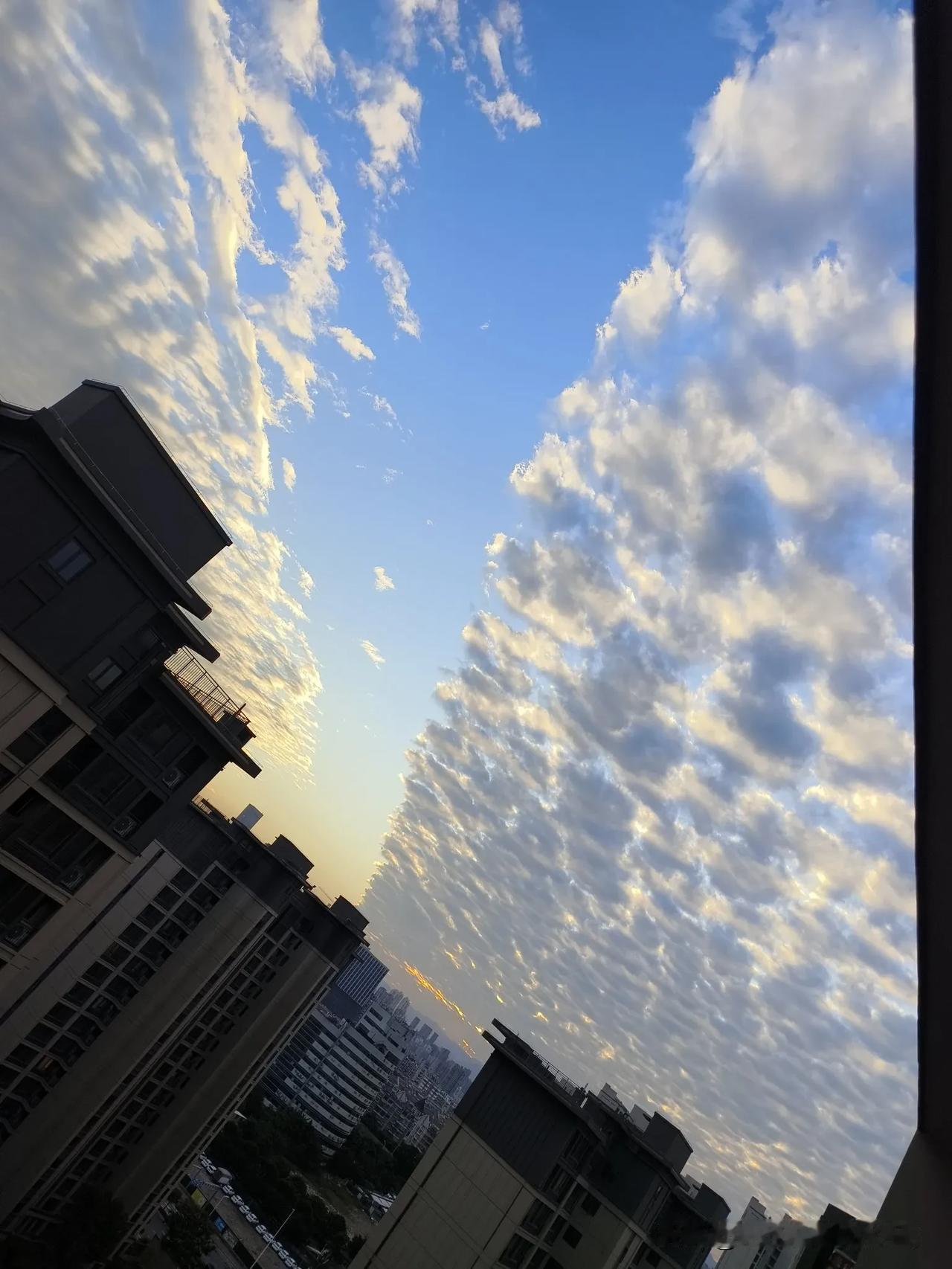 下联：天高万里永无限