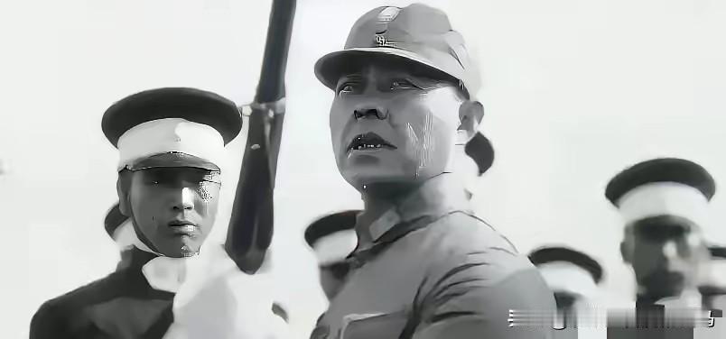 1940年，张自忠身中9枪倒在血泊中，一名日本兵向他冲来。本以为对方已经牺牲，却