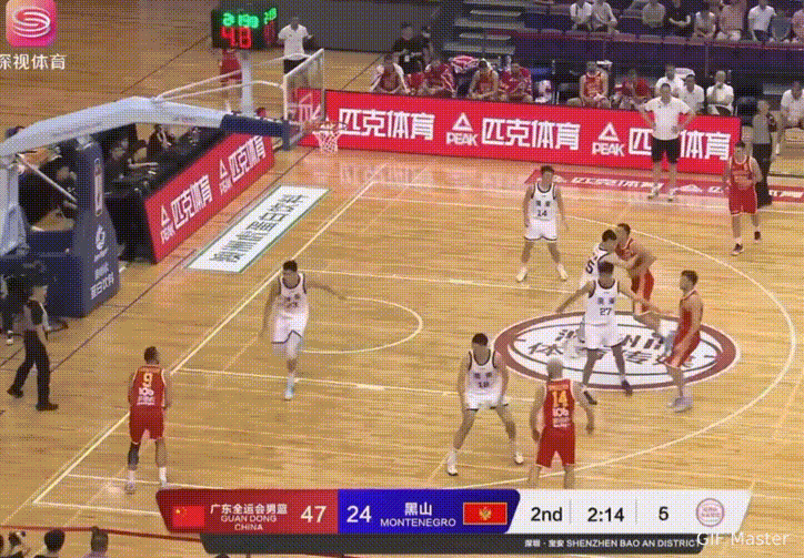 对手这么头铁[吃惊]？一直想挑战2米26的徐昕？徐昕跟上脚步+大帽拒绝，又是火锅