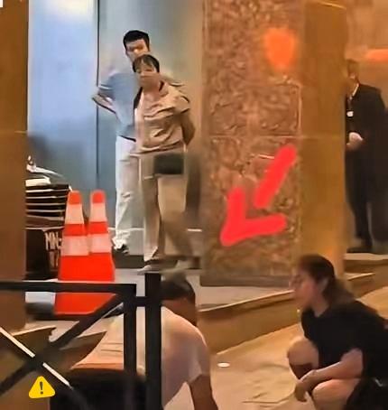 澳门赌场这事儿看得人后背发凉！41岁赌徒输光家底后抢劫刚认识的女赌客，抢完竟还回