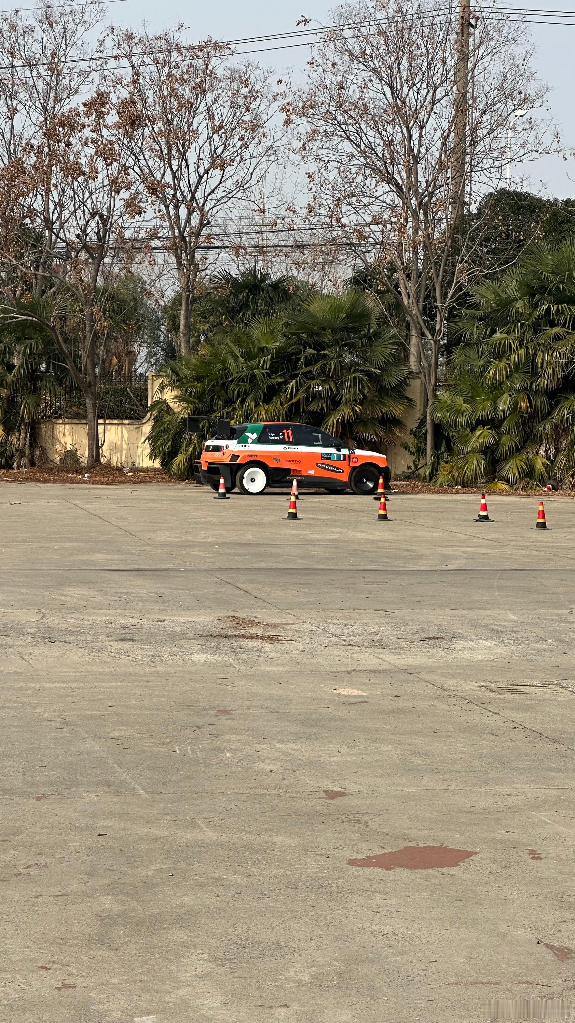 萤火虫会在《飞驰人生3》出现？这事越传越真啊！没有人出来实锤，也没有人出来辟谣，