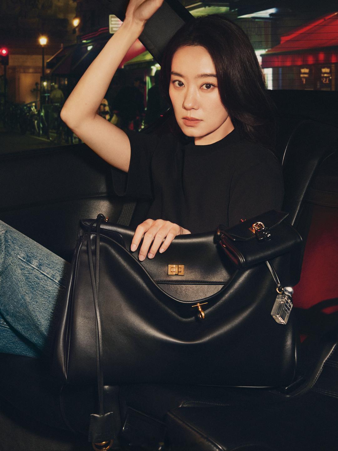 Balenciaga 全新广告大片Pierpaolo Piccioli 以创意总