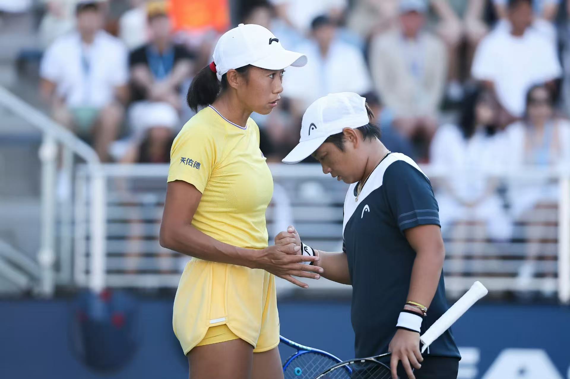 张帅/蒋欣玗晋级美网女双八强！2026美网女双第三轮，7号种子张帅/蒋欣玗以6-