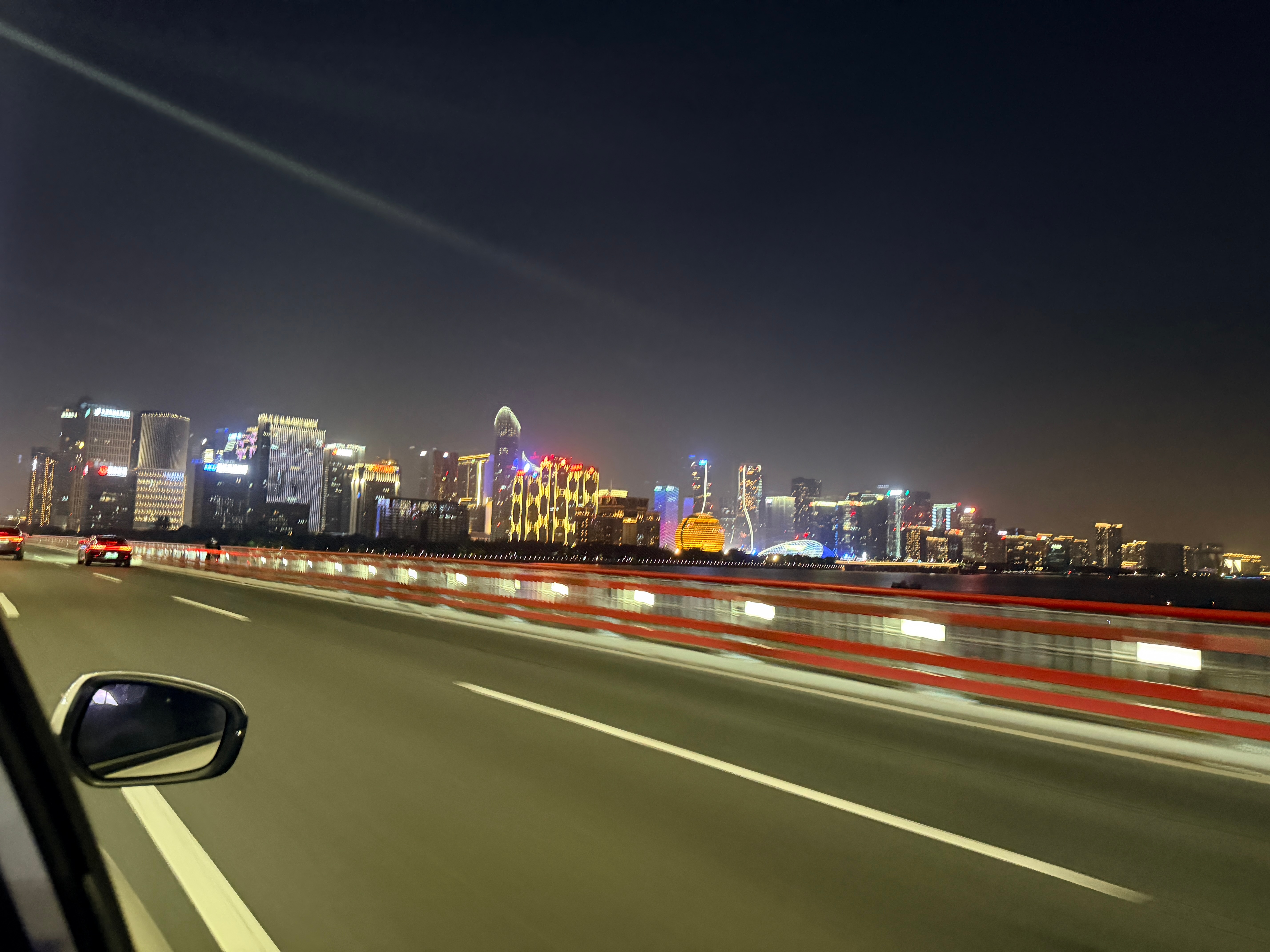 杭州的夜景真的好美张柏芝任贤齐世纪同框  ​​​