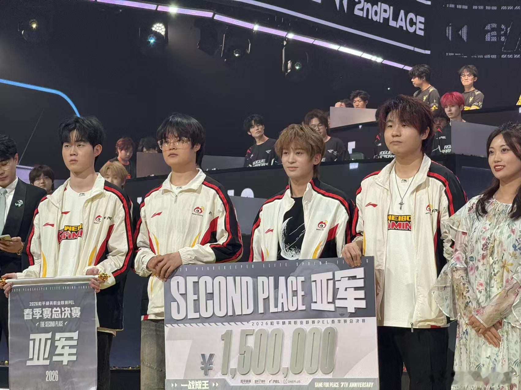 WBG总决赛亚军 WBG获得春决亚军，常规赛打得磕磕绊绊，最后能在春季赛获得这个