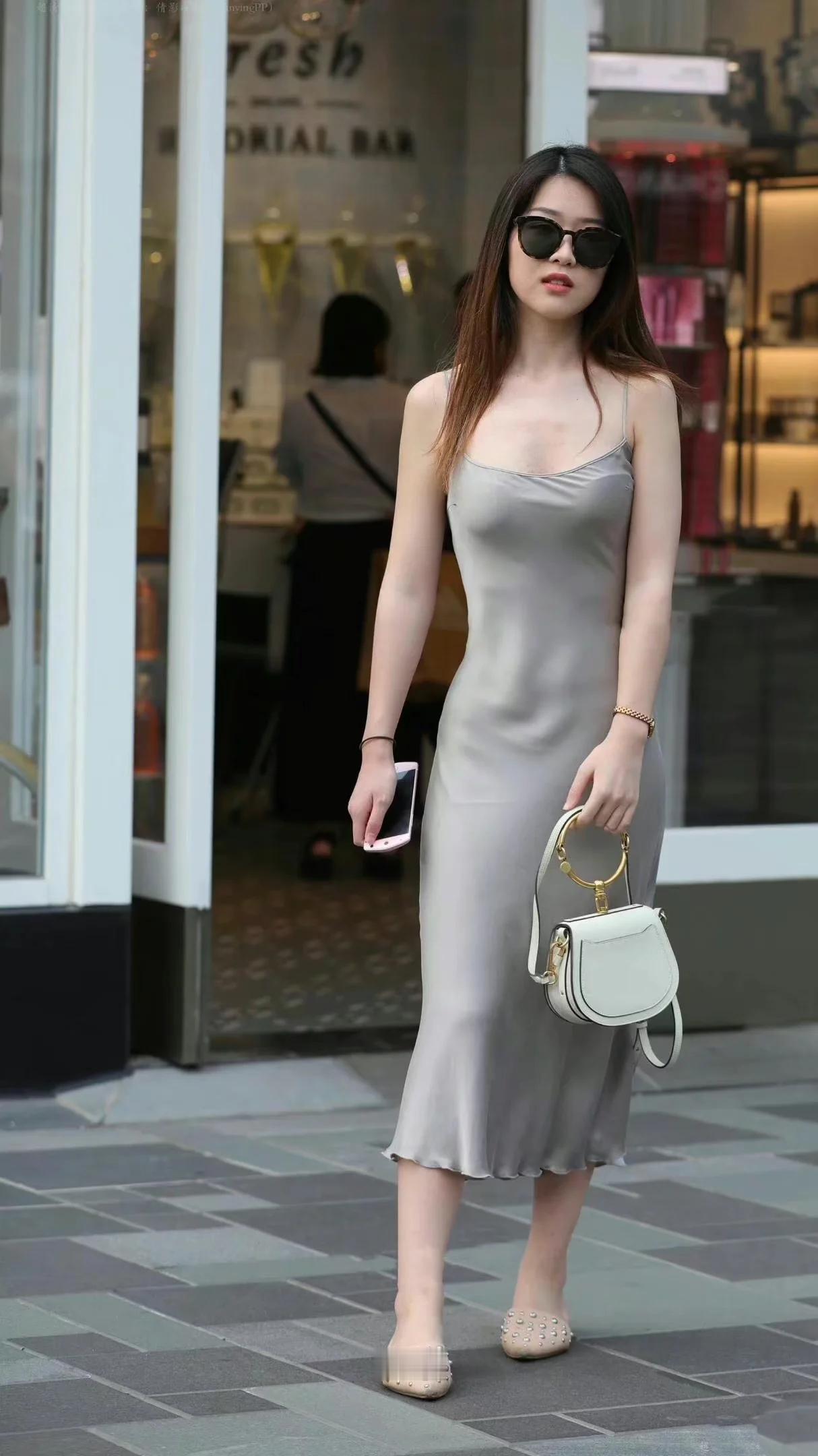 “人生最快乐的事，莫过于遇见了一个懂你的人，无须千言万语，早已心有灵犀”。那些生