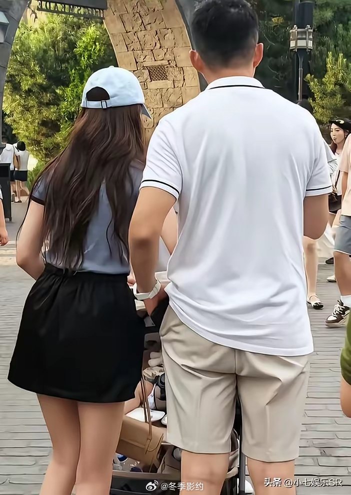 小玥儿可开心了！马筱梅直播称：“很奇怪唉！姐姐一来，汪宝儿看见姐姐就开心的笑，我