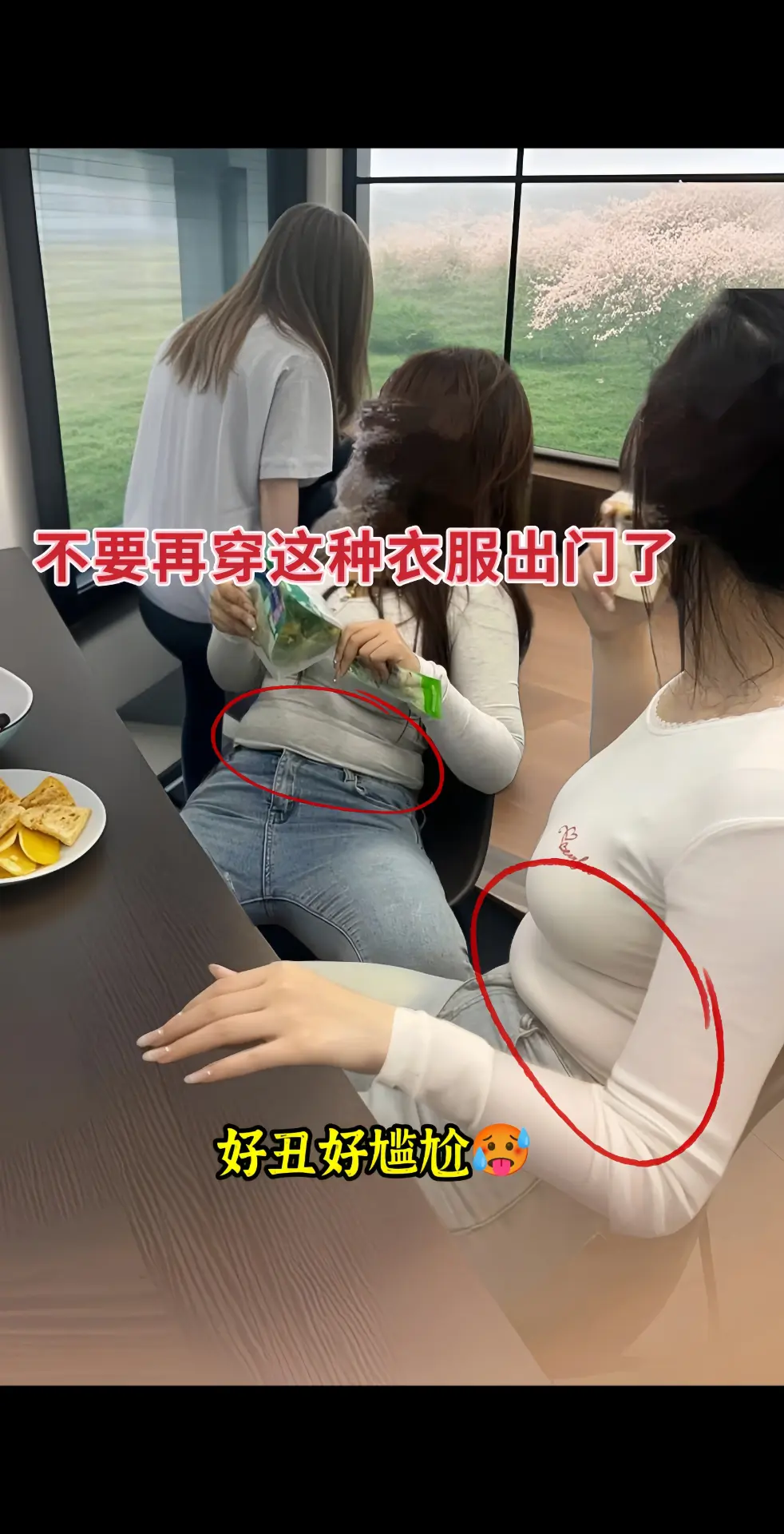 被追问无数次的韩版PU皮衣，今年春天时髦精都在穿！中长款设计巨显气场...