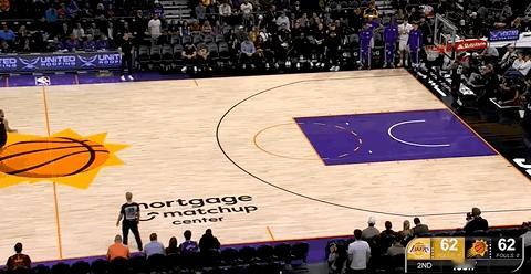 范德彪造詹姆斯进攻犯规吗？ 湖人vs太阳