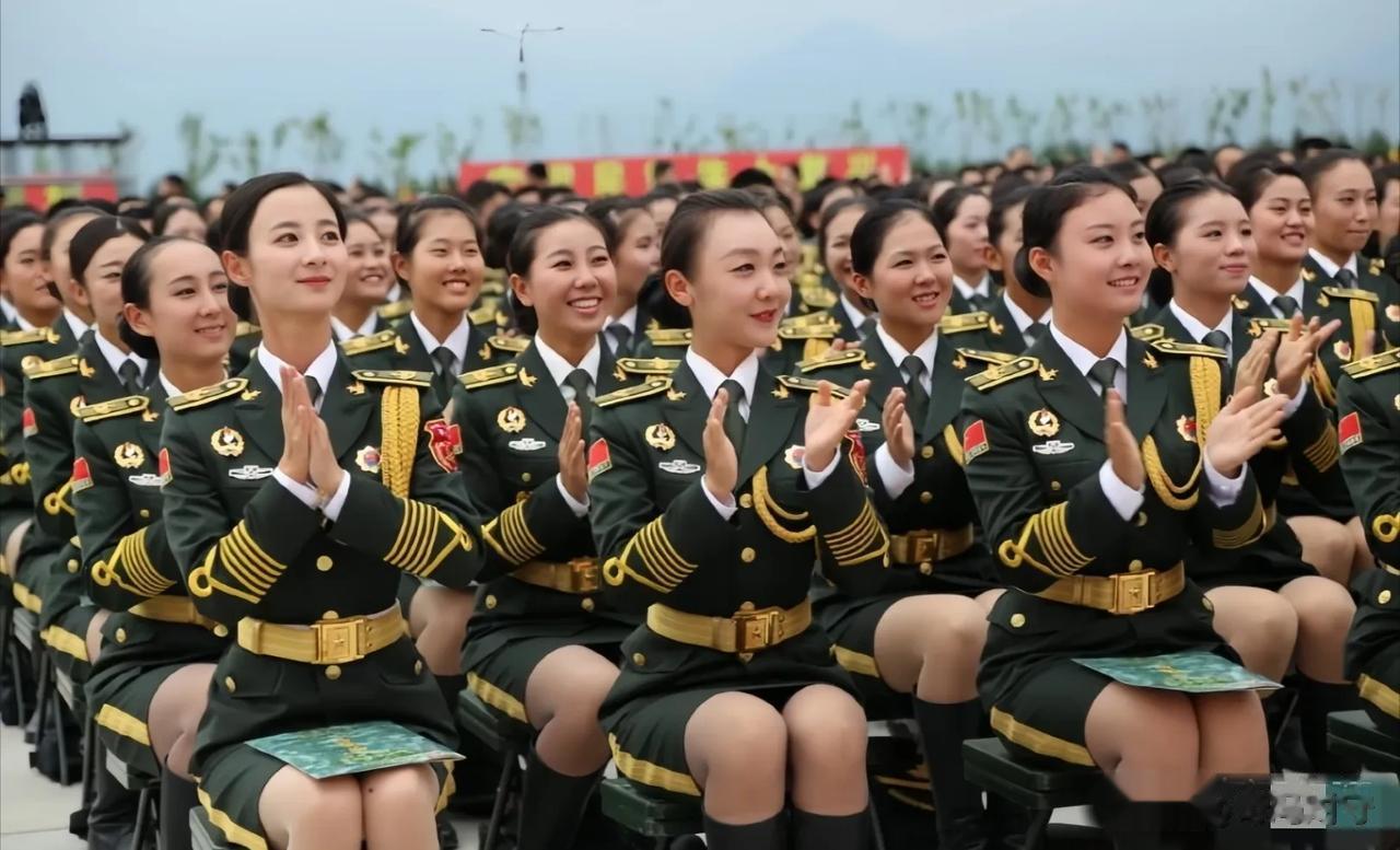 #评论区晒图挑战赛#
一道心中最靓丽的风景线，欢迎来比拼！